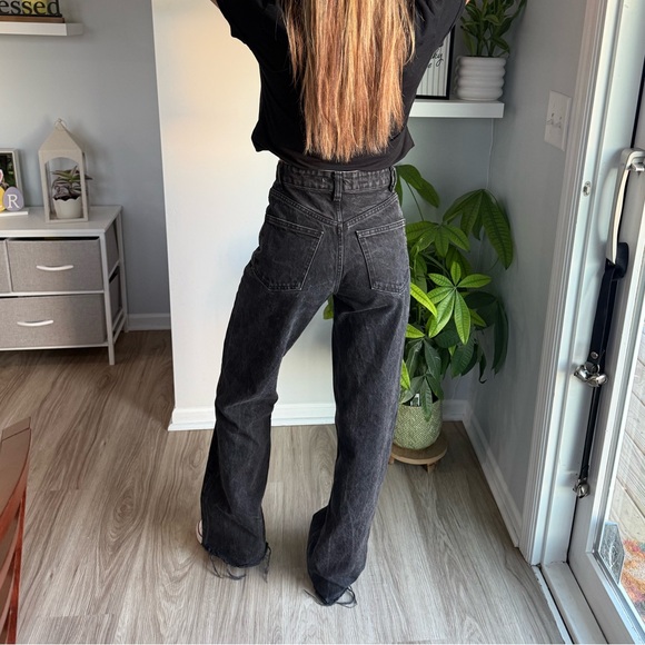 ZARA Black High Rise Wide Leg Jeans | Raw Hem | Size 2 🖤 - Picture 6 of 6